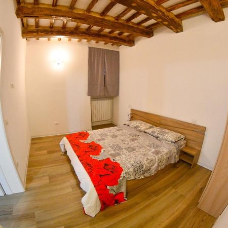 Apartmán A Casa Di Silvia Foligno Exteriér fotografie