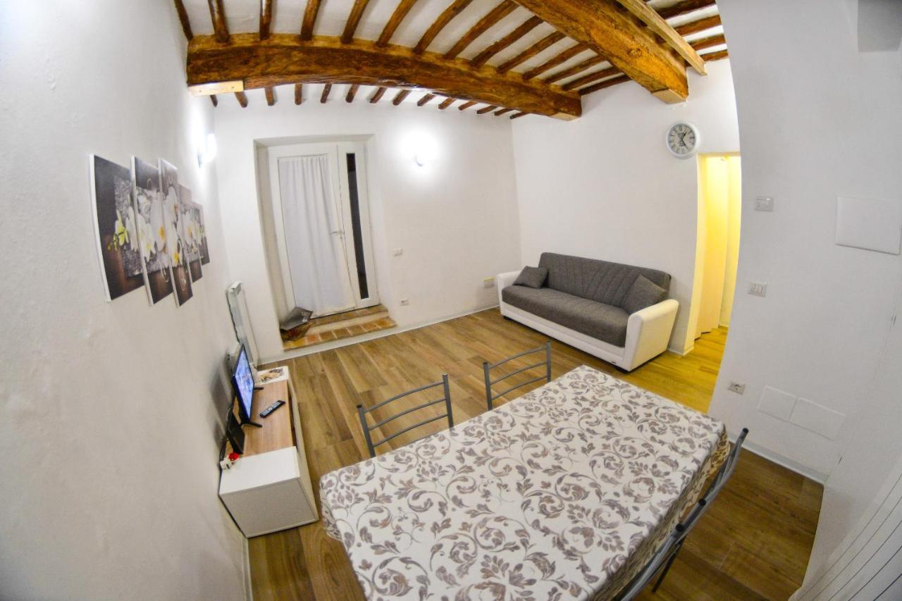 Apartmán A Casa Di Silvia Foligno Exteriér fotografie