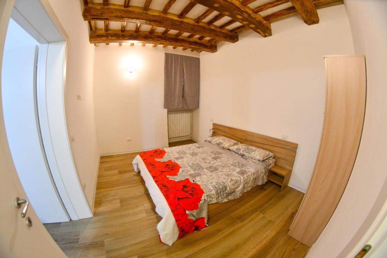 Apartmán A Casa Di Silvia Foligno Exteriér fotografie